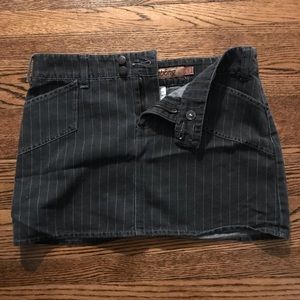 Grey Billabong Skirt - very soft material!